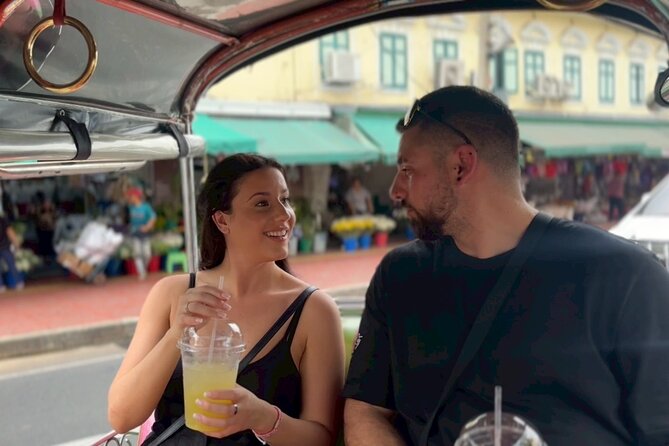 2 Hours TukTuk Adventure Bangkok Highlights - Pak Khlong Talad Flower Market: Fragrance, Color, and Local Rhythm
