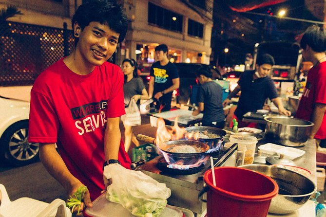 A Magical Evening in Bangkok: Private City Tour - Logistics that actually matter: where you meet and how not to miss the start