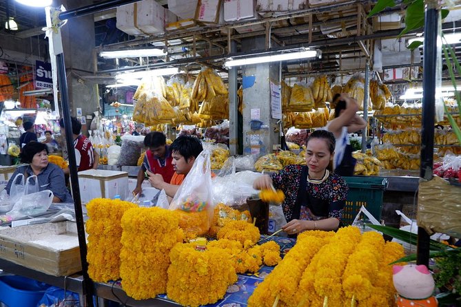 A night at the market - Why Pak Khlong Flower Market at Night Works So Well