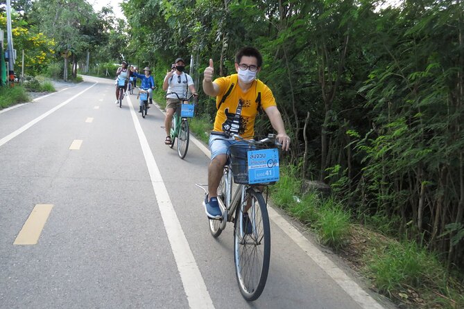Adventure in Bangkok Green area - Small-group touring (max 8) and what it means for your comfort
