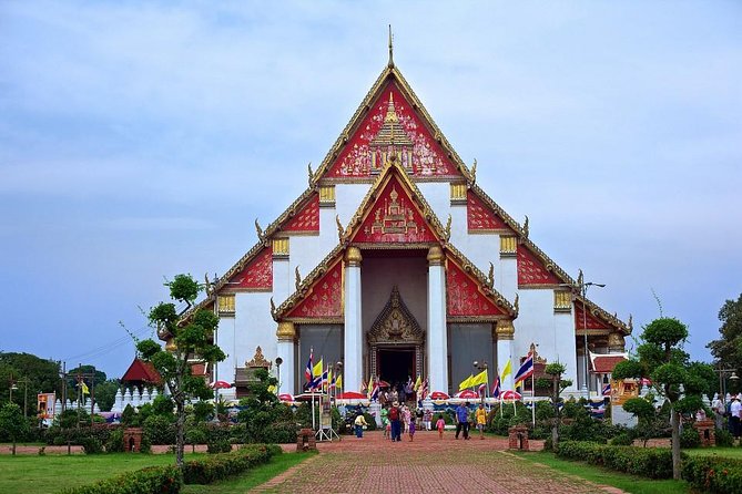 Amazing Ayutthaya Day Trip from Bangkok - Entering Ayutthaya’s Historic City: From Capital Power to UNESCO Ruins