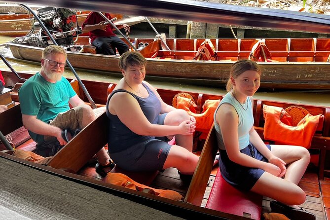 Amphawa and Railway Markets with Boat Ride Group Tour - Should you book this Amphawa and Maeklong group tour?