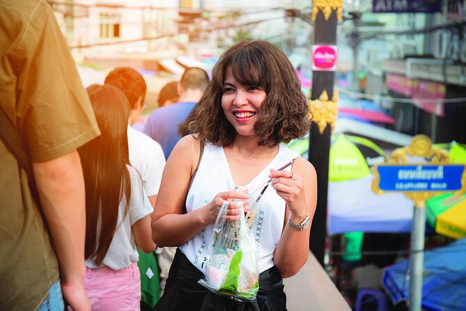 Amphawa Boat Ride & Railway Market: Multi-Lang Private Tour - Ban Ka Long Station: where the day gets calm before the chaos