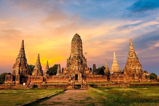 Ancient City & Temples of Ayutthaya ( UNESCO ) by River Cruise with Buffet Lunch - Guides and group rhythm: what makes the day feel easy