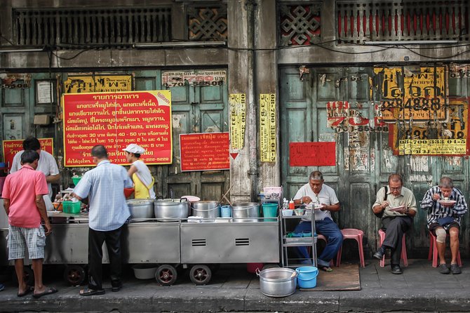 Authentic Street Food Tour in China Town Bangkok - Meeting point and street-food pace: how not to get lost