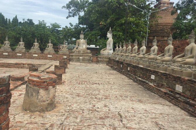 Ayuthaya Must Visit Temples Tour from Bangkok by MyProGuide - Stop 1: Bang Pa In Palace for a Quick Royal Reset