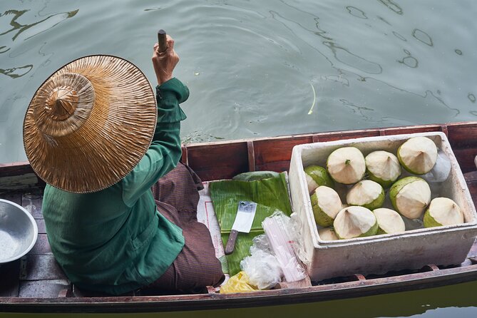 Ayutthaya Bicycle Hike & ATV to Top Attractions & Floating Market - Ayothaya Floating Market: 30 minutes that should feel like a taste, not a marathon