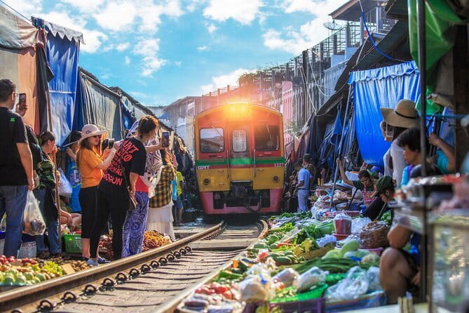 Ayutthaya Bicycle Tour with Scenic Boat Experience - The tuk-tuk to the pier and the hour-long scenic cruise
