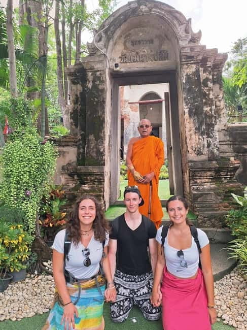 Ayutthaya: Colorful Slow Life Bicycle Tour with local guide. - Getting to Ayutthaya the easy way: one-way pickup and a smart start time