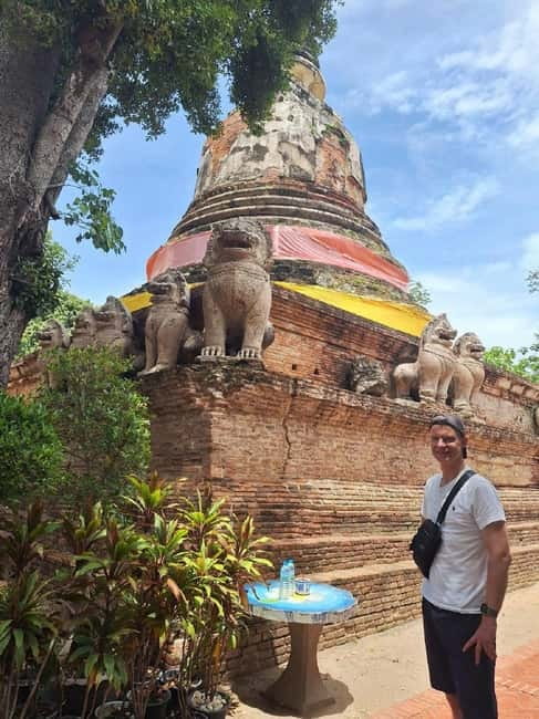 Ayutthaya: Colorful Slow Life Bicycle Tour with local guide. - Optional Wat Ratchaburana and the royal finale at Wat Phra Si Sanphet