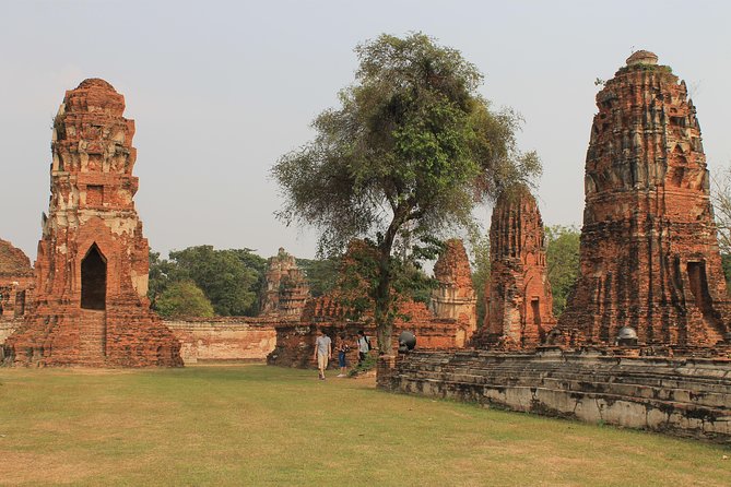 Ayutthaya Day Tour By Coach and Cruise - Wat Phra Sri Sanphet: royal palace complex, big ceremonial weight