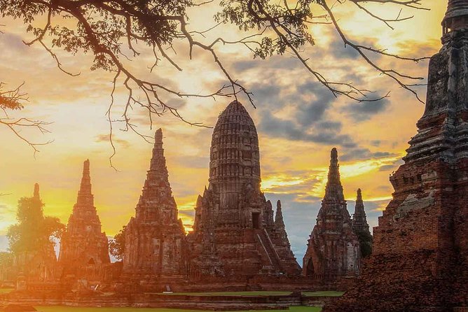 Ayutthaya Guided UNESCO Heritage Tour Including Lunch & Transfers - Wat Phra Sri Sanphet: the royal temple that influenced Bangkok’s Wat Phra Kaew