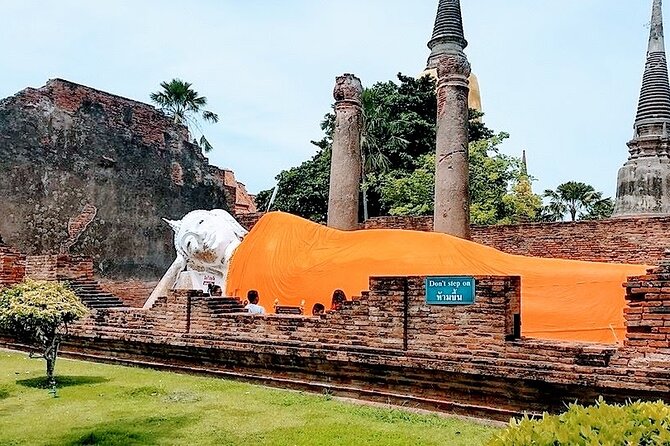 Ayutthaya Historical Park Private Car Service (No guide) - Wat Chaiwatthanaram: riverbank ruins with famous angles