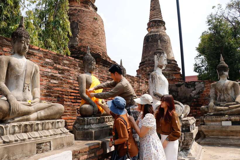 Ayutthaya One Day: Famous Temples & Bang Pa-In Palace Tour - What to Pack and Wear: Temple Rules You’ll Actually Notice