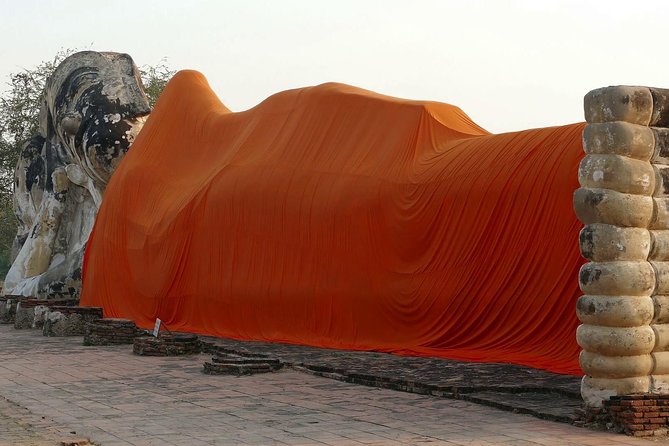 Ayutthaya Sunset Tour: UNESCO Temples & Peaceful River Cruise - Wat Chaiwatthanaram: Khmer-Style Symmetry by the River