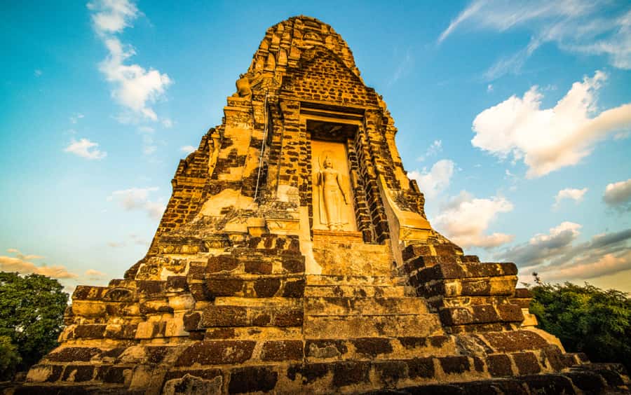 Ayutthaya: UNESCO Heritage Temples and Cafe Day Tour - Wat Ratchaburana: Another Temple Stop With a Full Hour