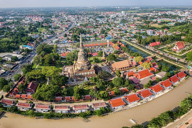 Ayutthaya UNESCO Temples Group Tour with Lunch - Lunch at a Local Restaurant: Thai Food That Keeps the Day Moving
