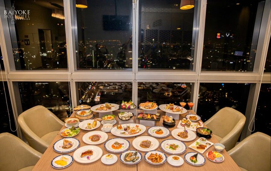 Baiyoke 82nd Floor: Crystal Grill Buffet & Observation Deck - Rooftop bar on the 83rd floor: what’s included (and what isn’t)