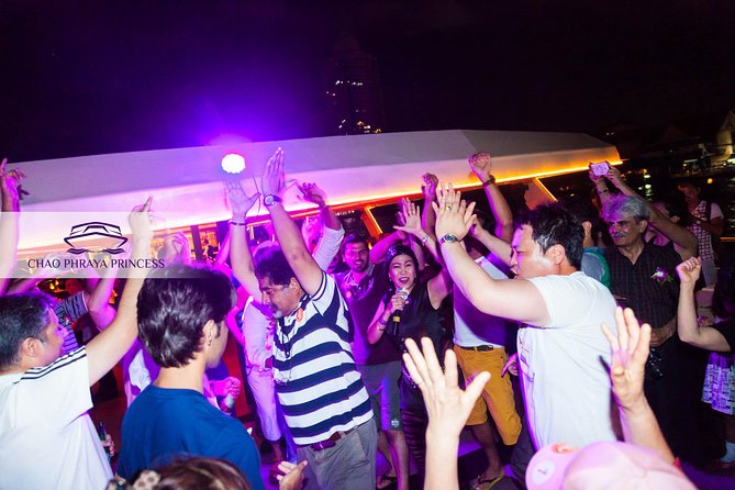 Bangkok: 2-Hour Dinner Cruise on the Chao Phraya Princess - Night views on the Chao Phraya: what you’re likely to spot