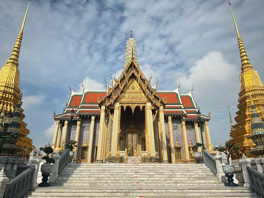 Bangkok 3-Major Royal Temples Walking Tour - Price and what $96 buys you in the real world