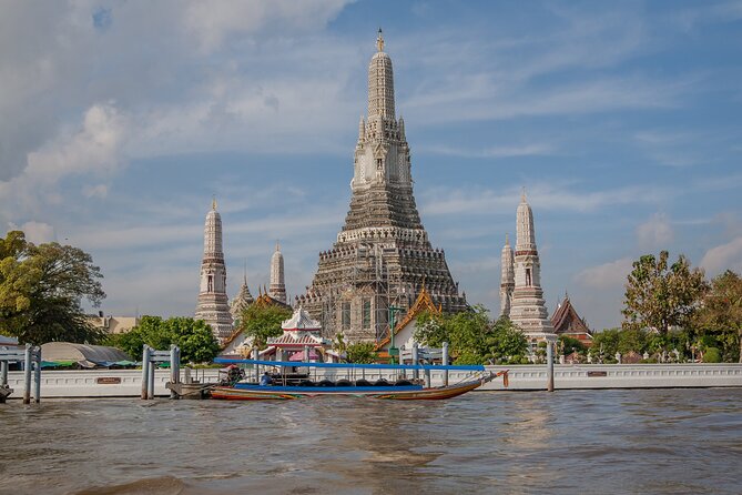 Bangkok 3 Temple Walking Tour: Wat Arun, Wat Pho, Wat Traimit - Why this half-day temple route is a smart use of time