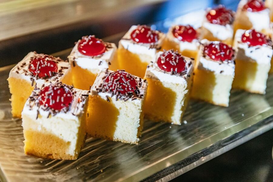 Bangkok: Alangka Luxury Buffet Dinner Cruise With Live Music - Key things I’d circle before you go