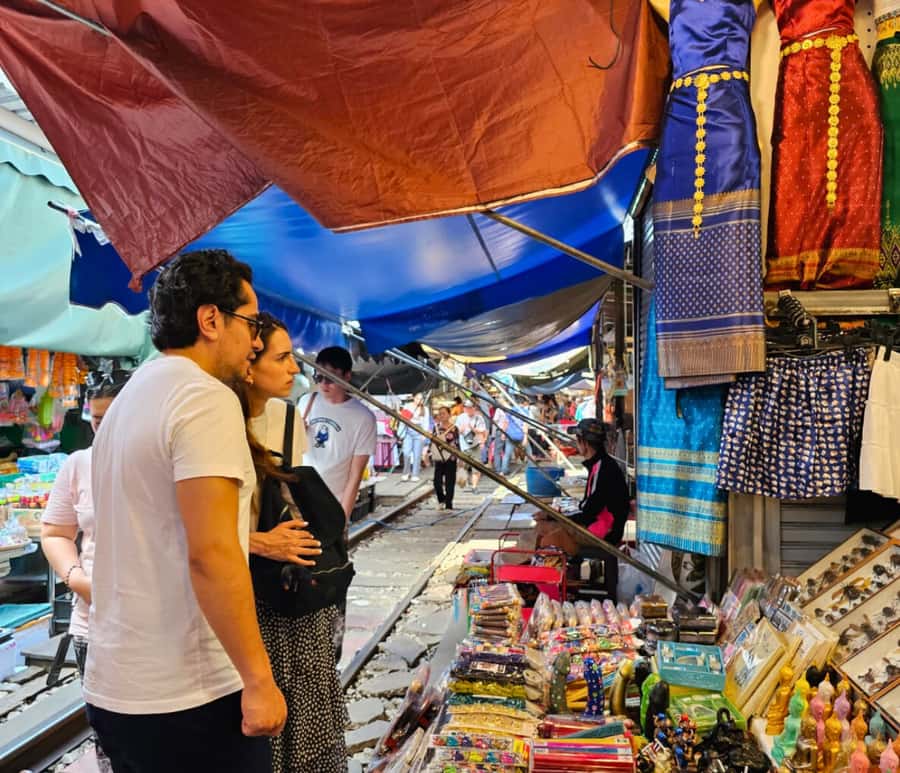 Bangkok: Amphawa Floating & Railway Markets Guided Day Tour - Side Stops You Might Get: more than the two headline markets