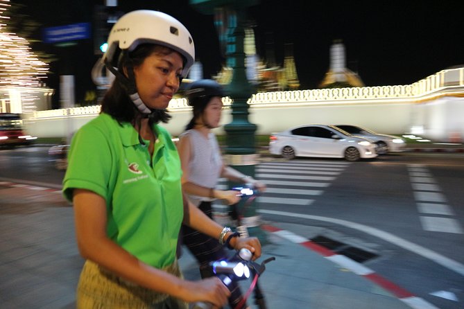 Bangkok at Night by Electric Scooter - Pak Khlong Talat After Dark: Flowers, Colors, and Strong Scents