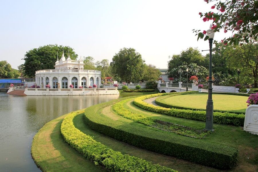 Bangkok: Audio guides for Bangkok, Ayutthaya & Chiang Mai - Chiang Rai: White Temple, Black House, Golden Triangle, and city stops