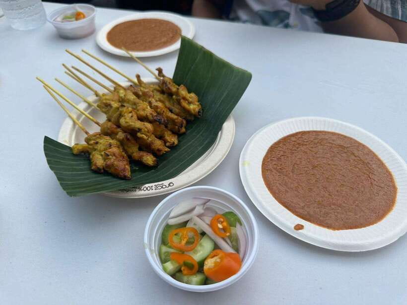 Bangkok Authentic Tasting Thai-Chinatown Walking Food Tour - Why Chinatown Street Food Works Better With a Guide