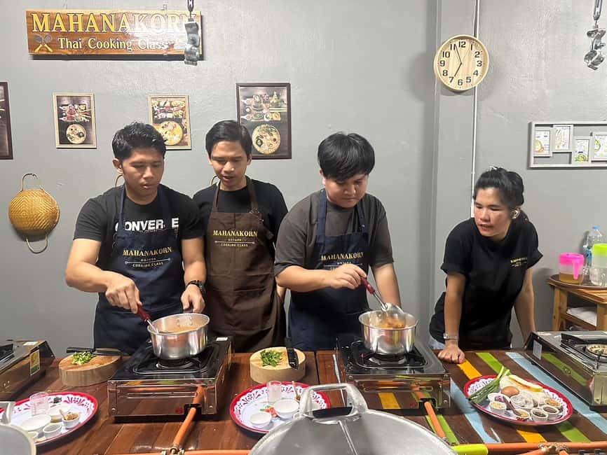 Bangkok: Authentic Thai Cooking Class with Local Host - Ingredients, Equipment, and the Photos You Actually Want
