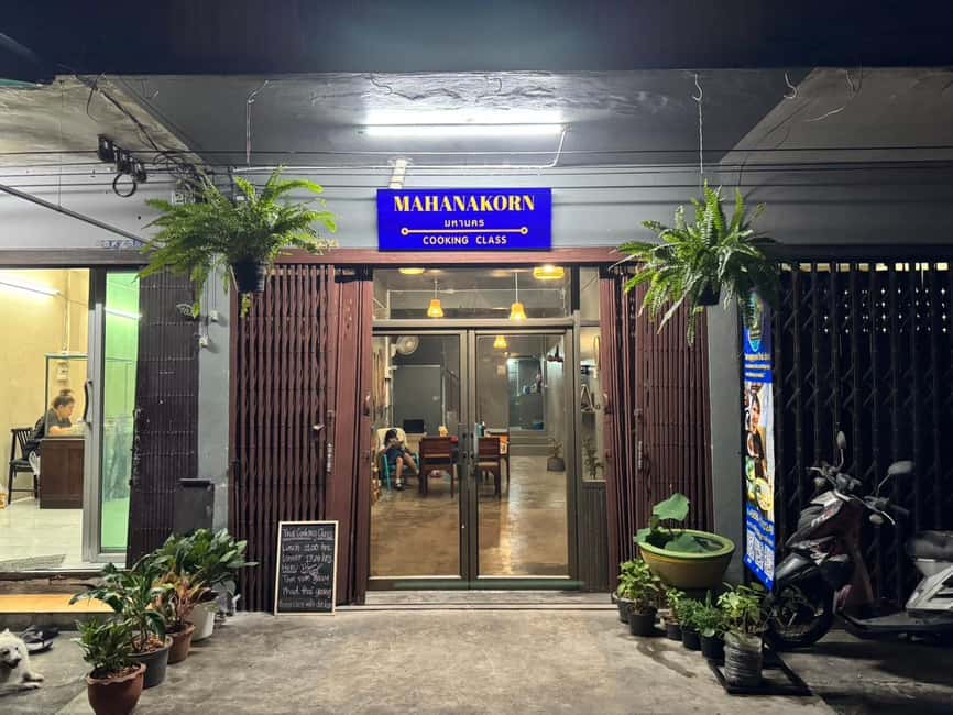 Bangkok: Authentic Thai Cooking Class with Local Host - Timing Tip: Come Hungry (and Plan Your Day)