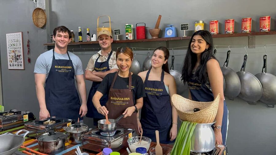Bangkok: Authentic Thai Cooking Class with Local Host - What You’ll Cook: A Real 4-Course Thai Meal