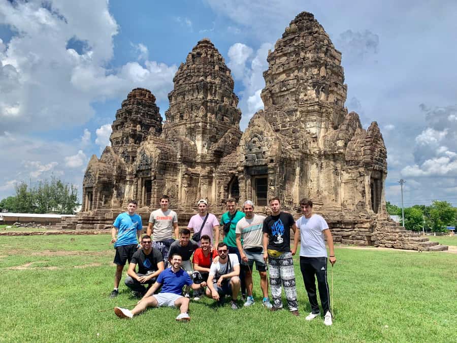 Bangkok: Ayutthaya & Local Market Tour In Spanish or English - Transport Comfort and the Flow of the Day