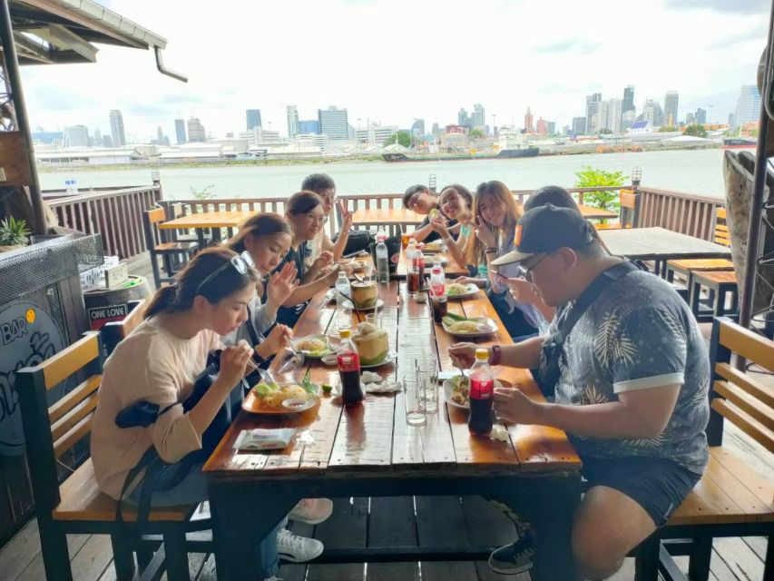 Bangkok: Bang Kachao E-Scooter Jungle Tour - The Ganesha shrine and a Muay Thai camp: religion meets sport
