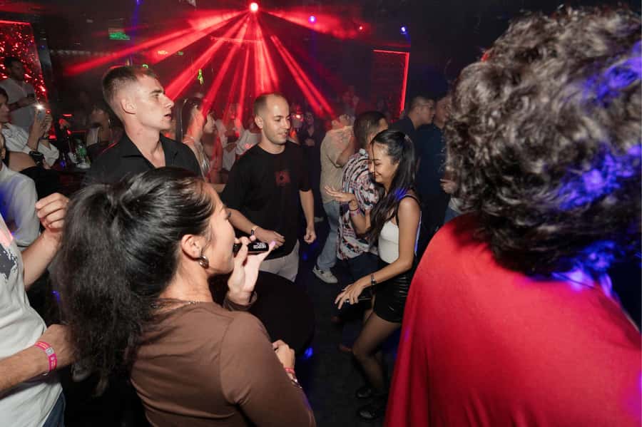 Bangkok: Bar and Club Crawl - Practical prep: what to bring and how to avoid last-minute hassles