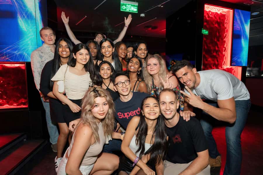 Bangkok: Bar and Club Crawl - Transportation between venues: avoiding the taxi traps