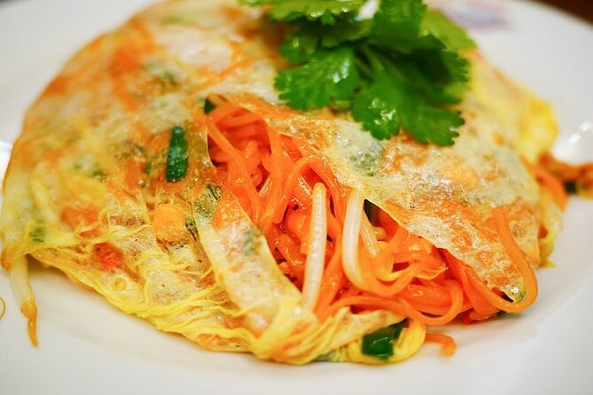 Bangkok Best Midnight Food Tour by Tuk Tuk - Bangkok Midnight Food Tour: What the Tuk Tuk Really Adds