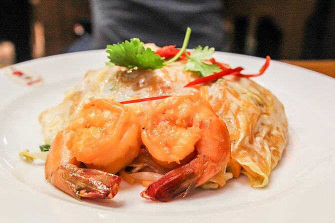 Bangkok Best Midnight Food Tour by Tuk Tuk - Flower Market Break, Temple Moments, and a Short Reset