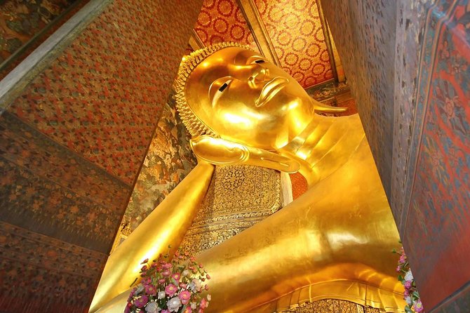 Bangkok Best Two Temples Emerald & Reclining Buddha + GrandPalace - Dress code and temple etiquette that keep your day smooth