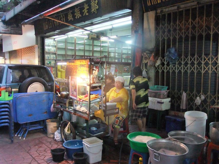 Bangkok by Night Cycling Tour with Street-food Meal - Street-food meal: eating like a local, not like a performance