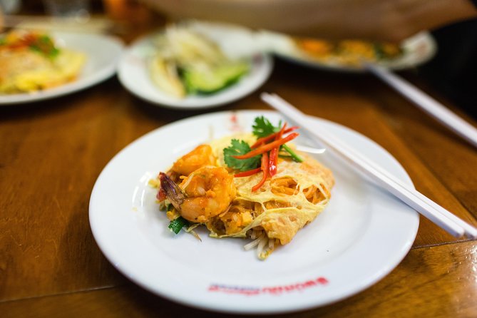 Bangkok by Night: Temples, Markets and Food Tuk-Tuk Tour - Price and value: what the $79.08 includes for 4 hours
