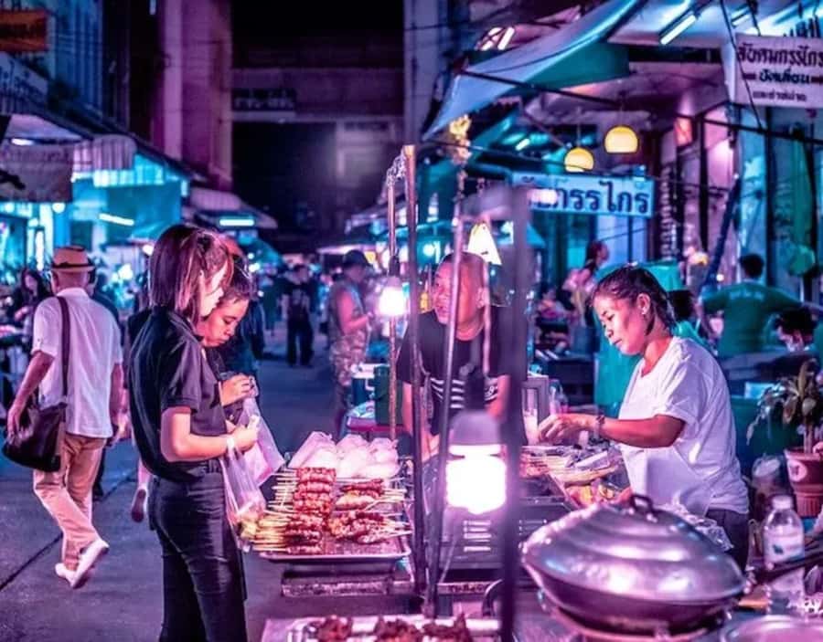 Bangkok By Night: The Ultimate Experience - Asiatique Night Market: Where the Eating Happens
