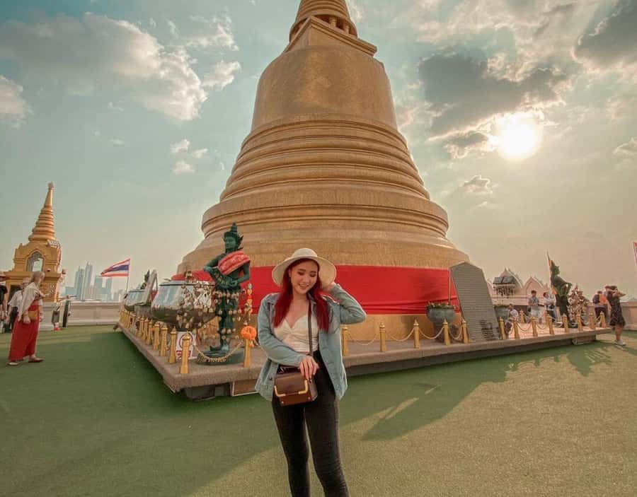 Bangkok By Night: The Ultimate Experience - Wat Saket at Sunset: Temples First, Then the City Lights