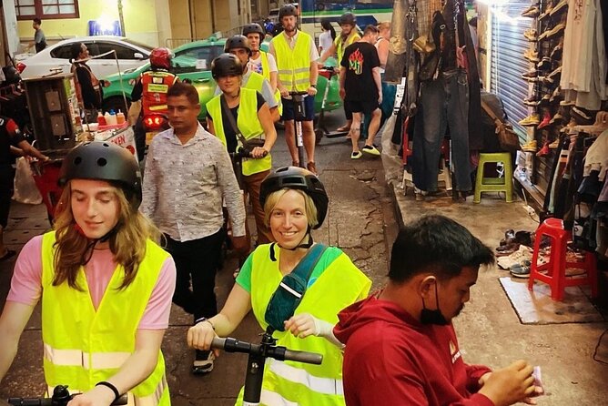 Bangkok by Night with Escooter &/or Bike - Bangkok by Night: why two wheels makes sense