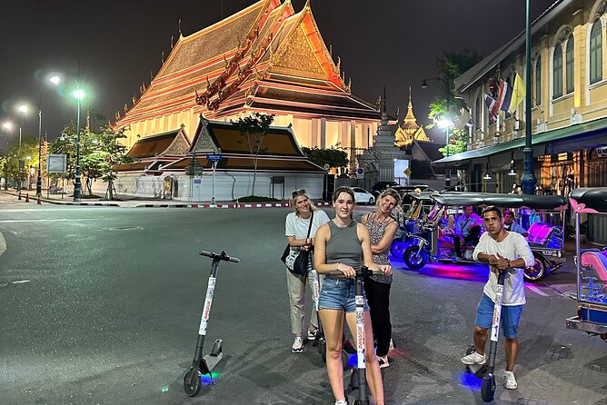 Bangkok by Night with Escooter &/or Bike - Who this tour suits best