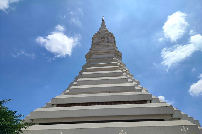 Bangkok Canal Tour: Chaophraya River and Wat Arun - Small group size, private tours, and why that changes your experience