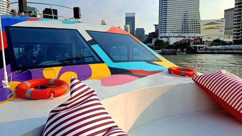 Bangkok : Chaophraya Booze Cruise – Drinks Onboard - Drinks onboard: pay-as-you-go, listed menu prices, cash only