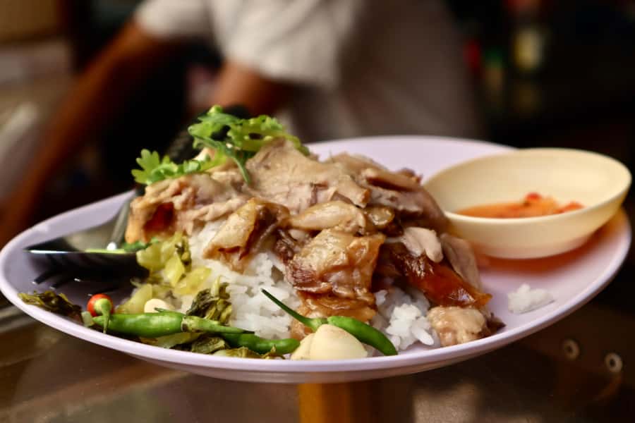 Bangkok: Chinatown Street Food Tour with 8+ Local Dishes - Pace, Portions, and the Walking Reality