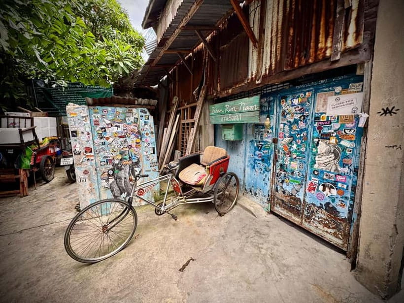 Bangkok: Chinatown & Taladnoi Street Art Guided Walking Tour - Who should book this tour (and who might want to think twice)